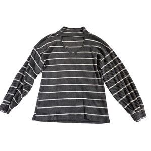 Bibi‎ Gray And White Striped V Neck Sweater Size Small Womens
